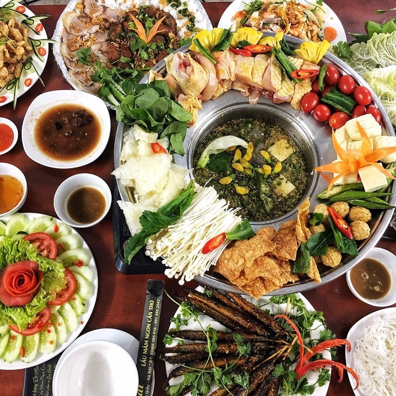 ẩm thực miền Tây Nam Bộ - Sự đa dạng của nguyên liệu sông nước
