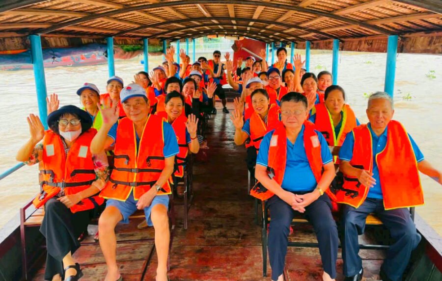 TOUR SÀI GÒN - CẦN THƠ 1 NGÀY. TỰ HÁI TRÁI CÂY TẠI VƯỜN