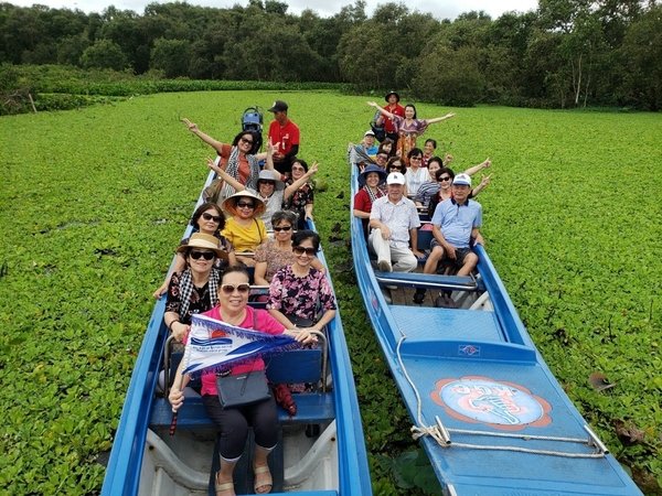 Tour Miền Tây 06 : SGN – Châu Đốc – Miếu Bà – Trà Sư – Hà Tiên – Biển Mũi Nai – Phú Quốc 5 Ngày 4 Đêm