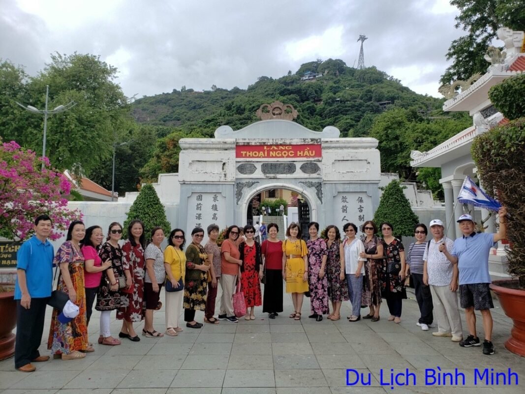 Tour Miền Tây 06 : SGN – Châu Đốc – Miếu Bà – Trà Sư – Hà Tiên – Biển Mũi Nai – Phú Quốc 5 Ngày 4 Đêm