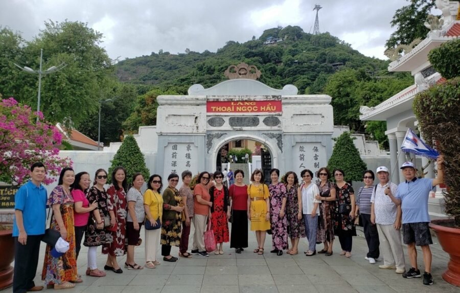 TOUR MIỀN TÂY 06 : SGN - CHÂU ĐỐC - MIẾU BÀ - TRÀ SƯ - HÀ TIÊN - BIỂN MŨI NAI - PHÚ QUỐC 5 NGÀY 4 ĐÊM