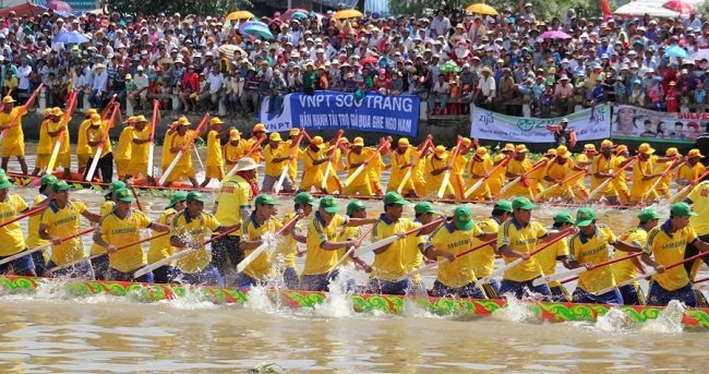 lễ hội Ok Om Bok - Nghi thức cúng trăng đặc sắc